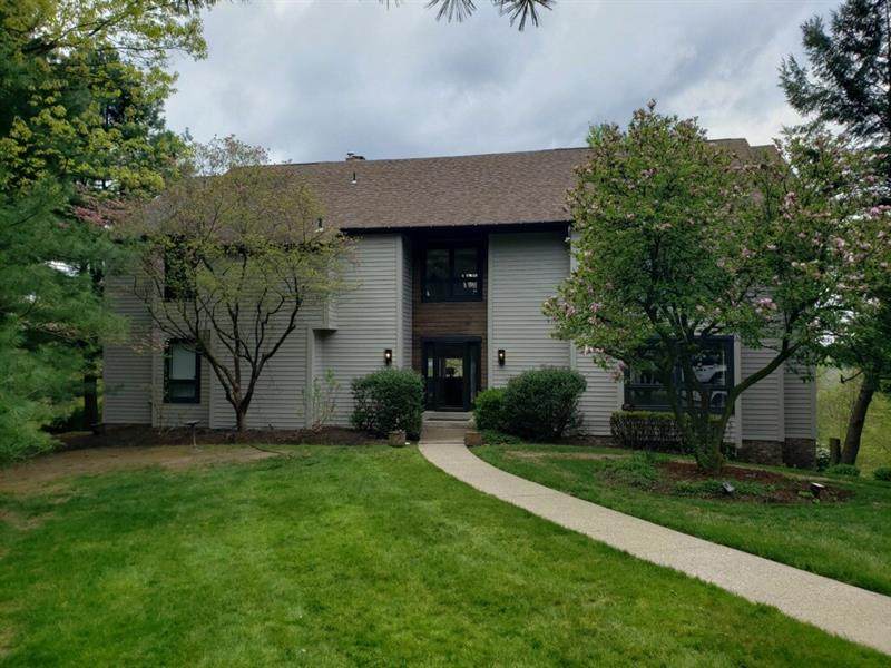 16 Highview Drive - Photo 1