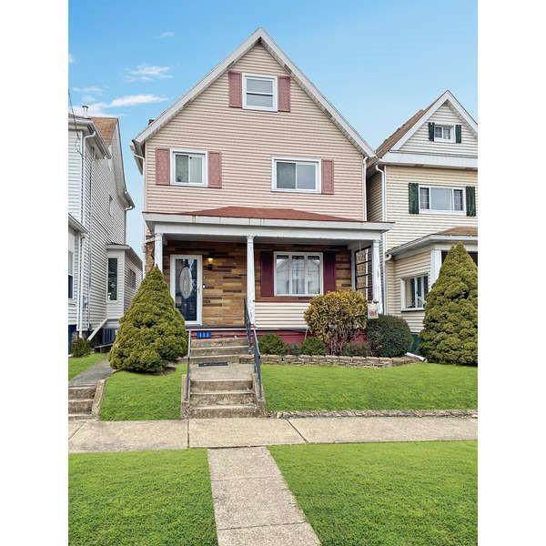 111 Lafayette Street - Photo 1