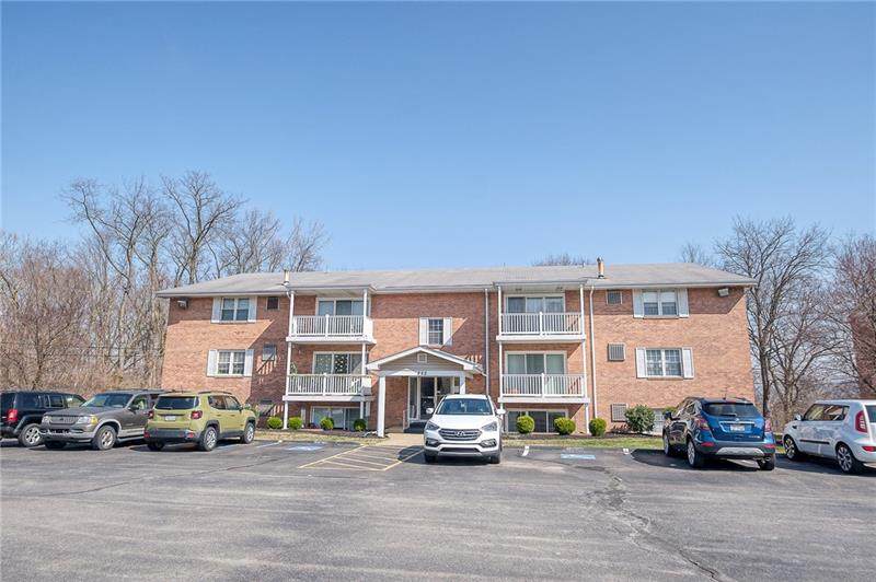 222 Coraopolis Rd - Photo 1