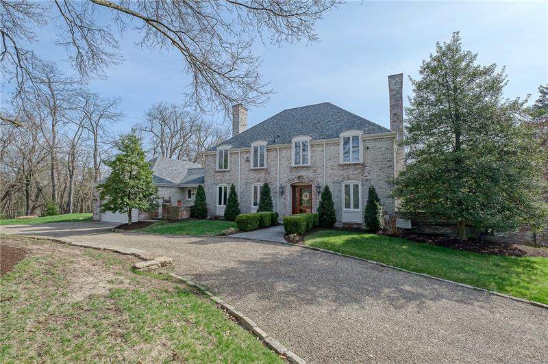 216 Grandview Drive - Photo 1