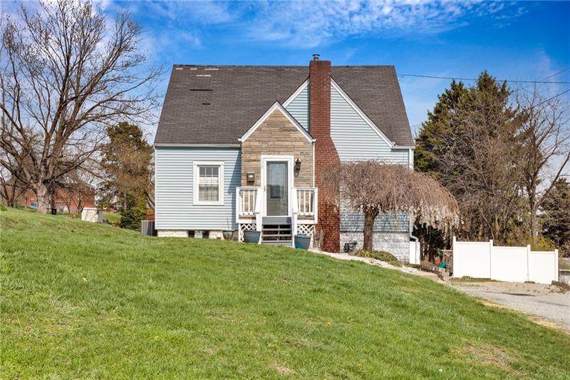 208 Michigan Ave - Photo 1