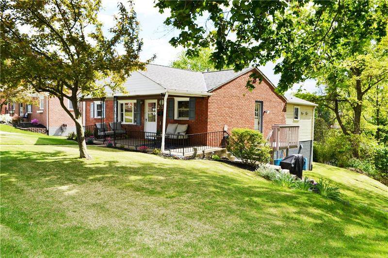 238 Castle Rd - Photo 1