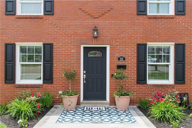 23 York Dr - Photo 1