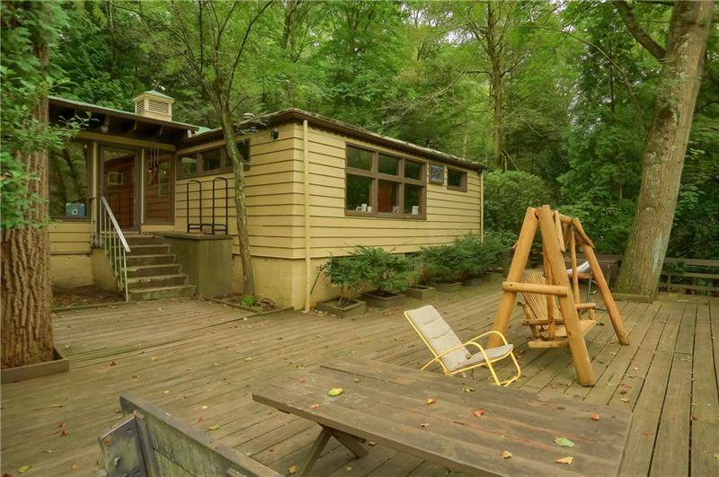 2181 Armstrong Rd - Photo 1