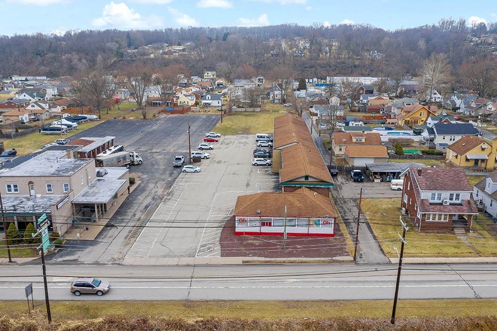 1331 Freeport Rd - Photo 1