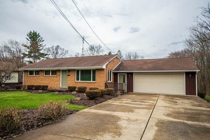 1816 Maple Drive - Photo 1