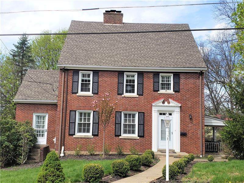 239 Moffat Ave - Photo 1