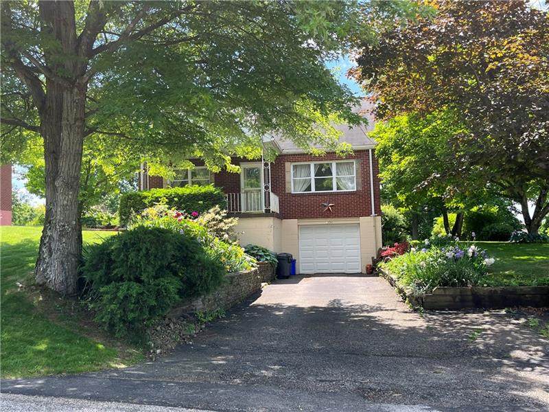 4608 Lolly Dr - Photo 1