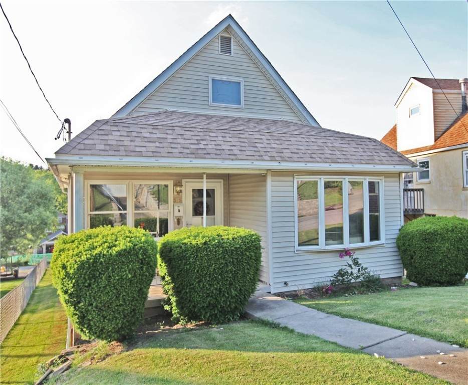 535 Esther Ave - Photo 1