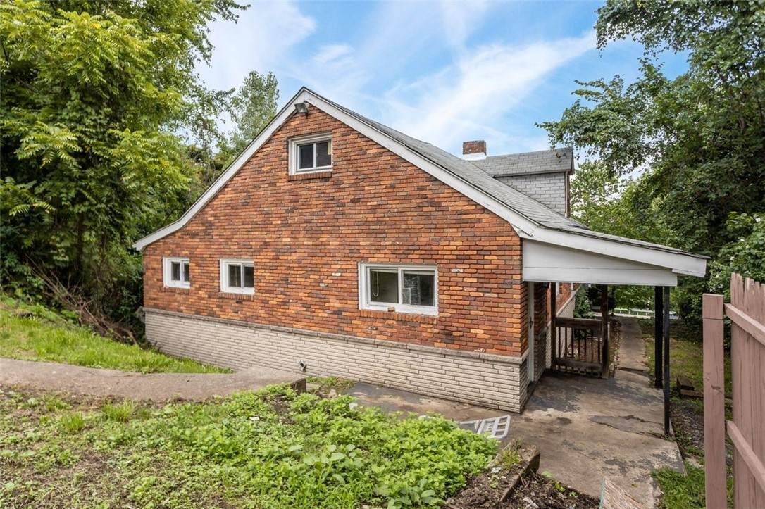 1327 Greensburg Pike - Photo 1