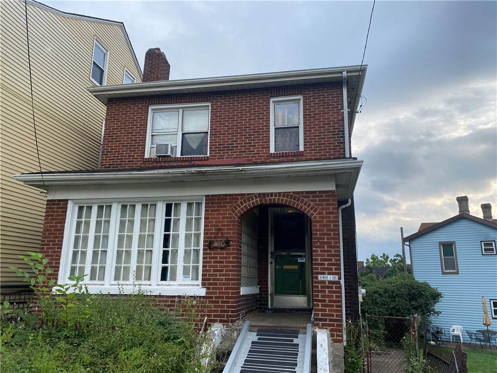 730 Adelaide St - Photo 1