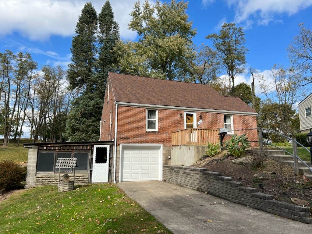 311 Collins Dr - Photo 1