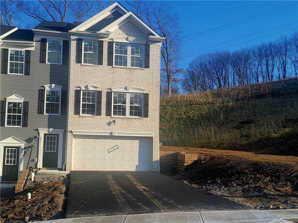 371 Trinity Way - Photo 1
