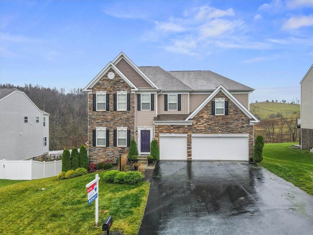1350 Sandstone Dr - Photo 1