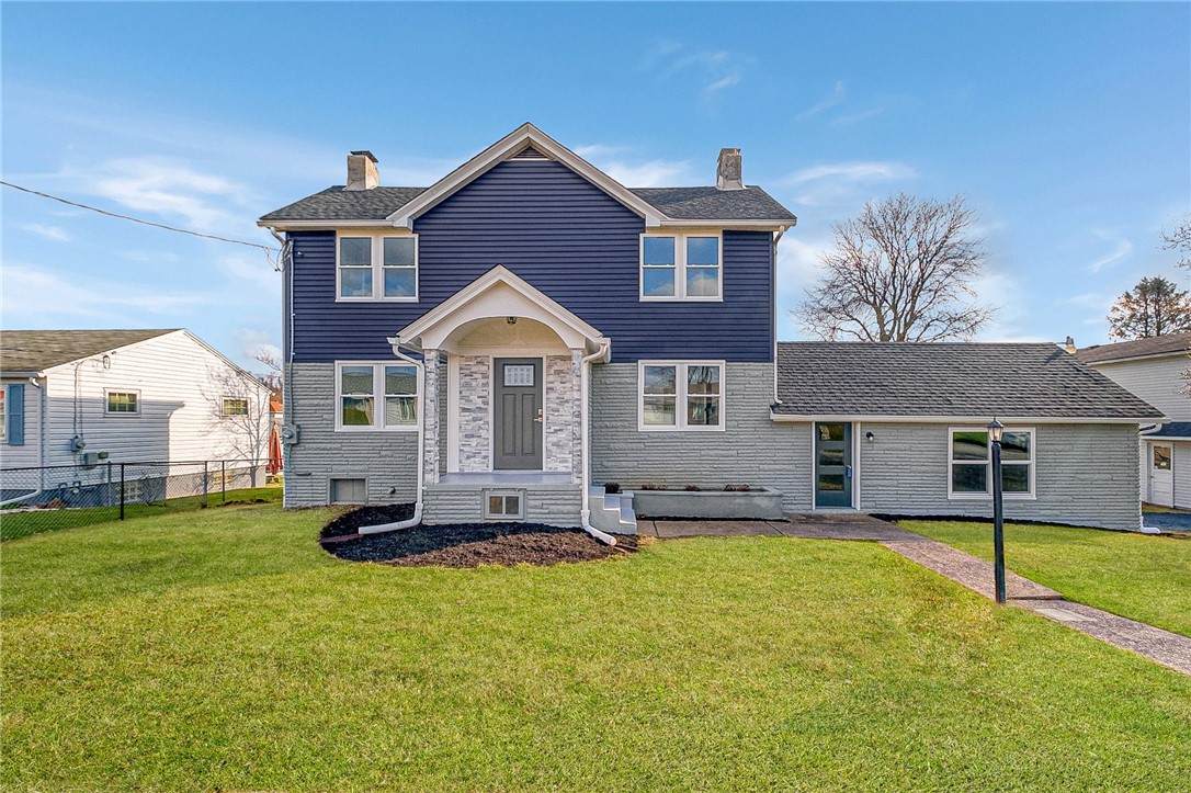 102 Roberts Street - Photo 1