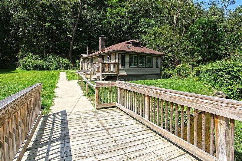3395 Babcock Blvd - Photo 1