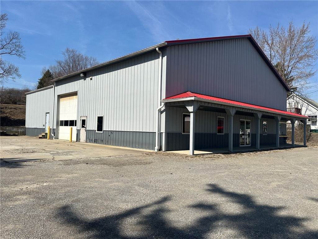 198 Crowe Ave - Photo 1