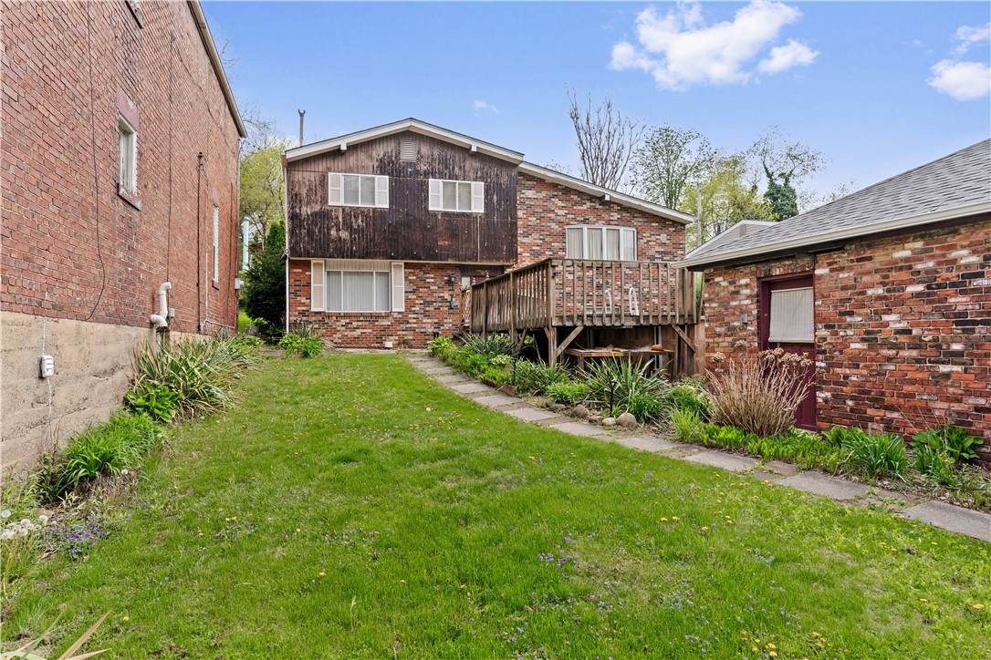 4727 Penn Way - Photo 1