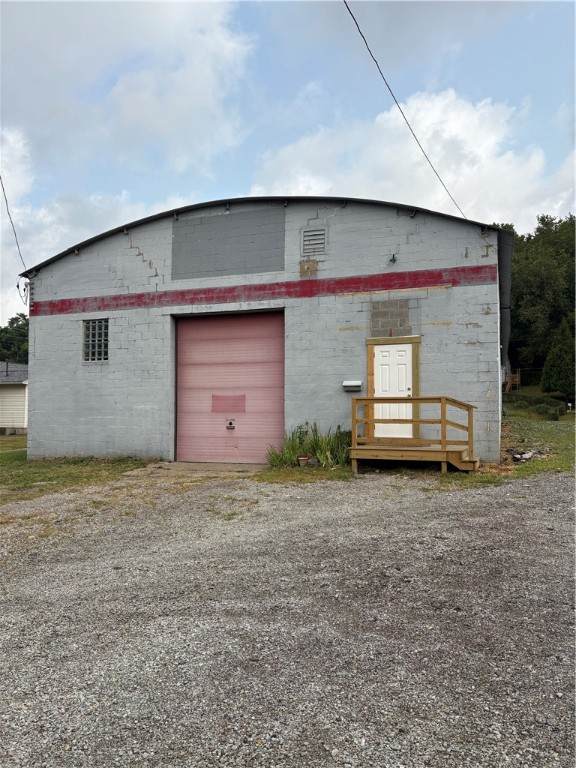 621 Plum St - Photo 1