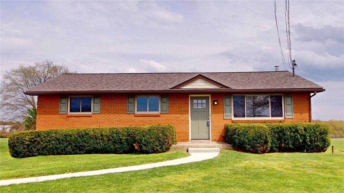 209 Benbrook - Photo 1