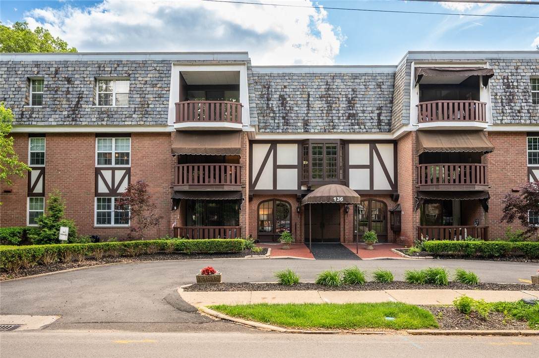 136 Centennial - Photo 1