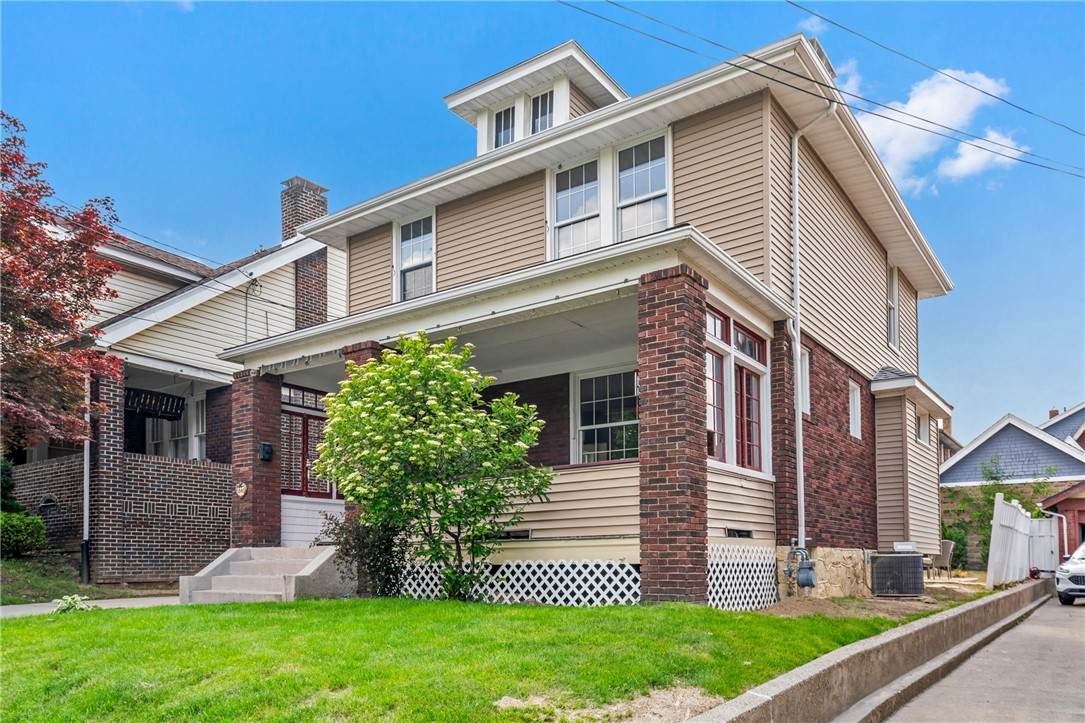 1840 Perrott Ave - Photo 1