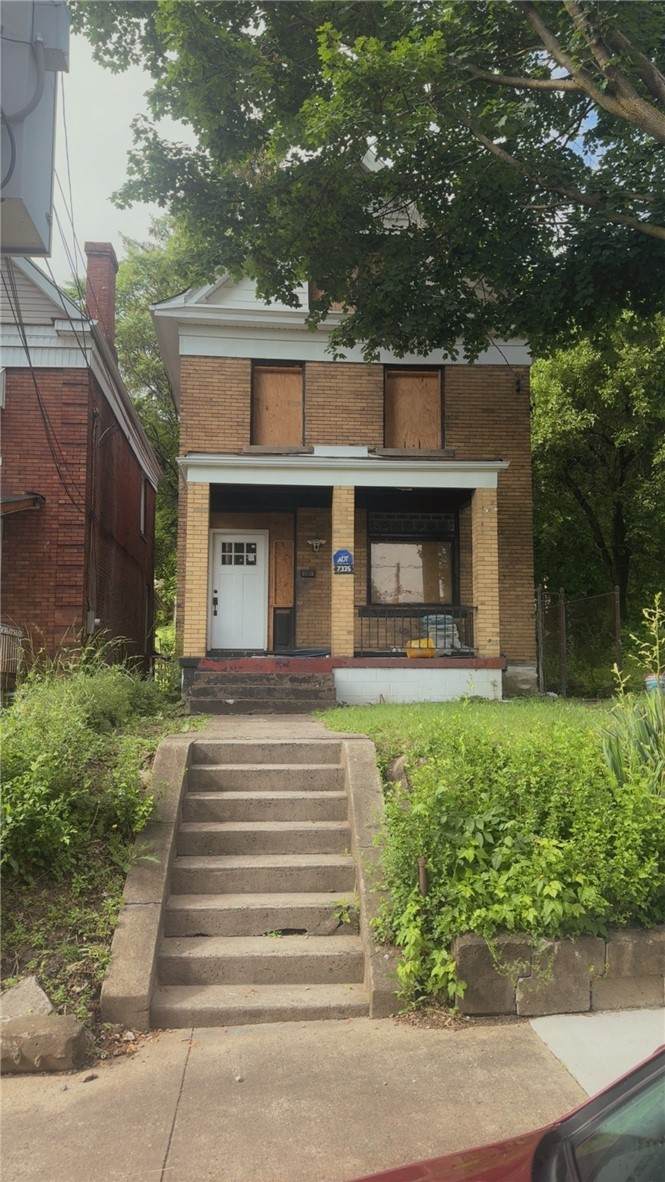 7335 Hermitage St - Photo 1
