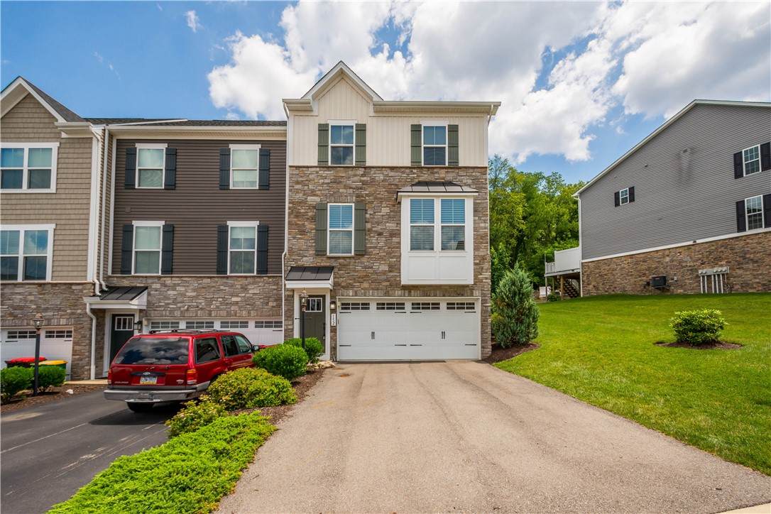 152 Cole Drive - Photo 1