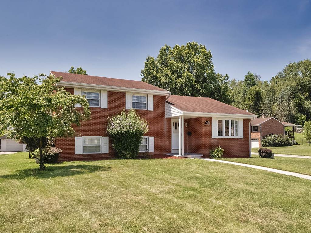 7973 Remington Dr - Photo 1