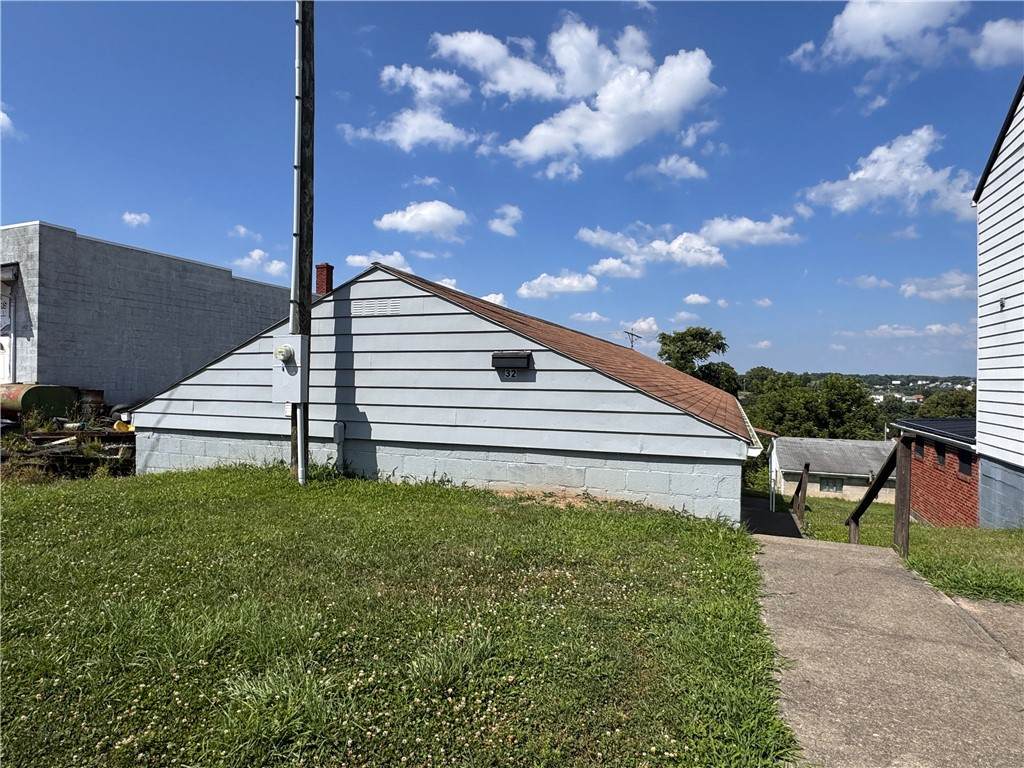 32 Springer Ave - Photo 1