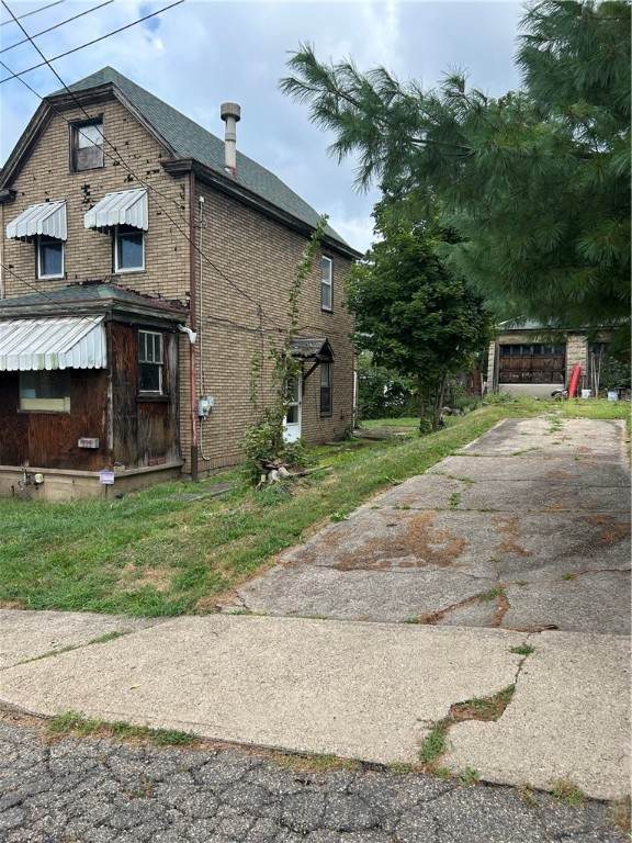 914 Wilhelm St - Photo 1