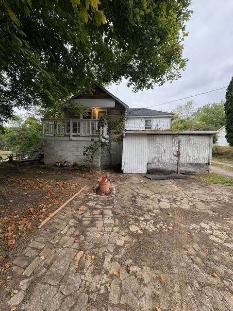 305 Beaver Ave - Photo 1