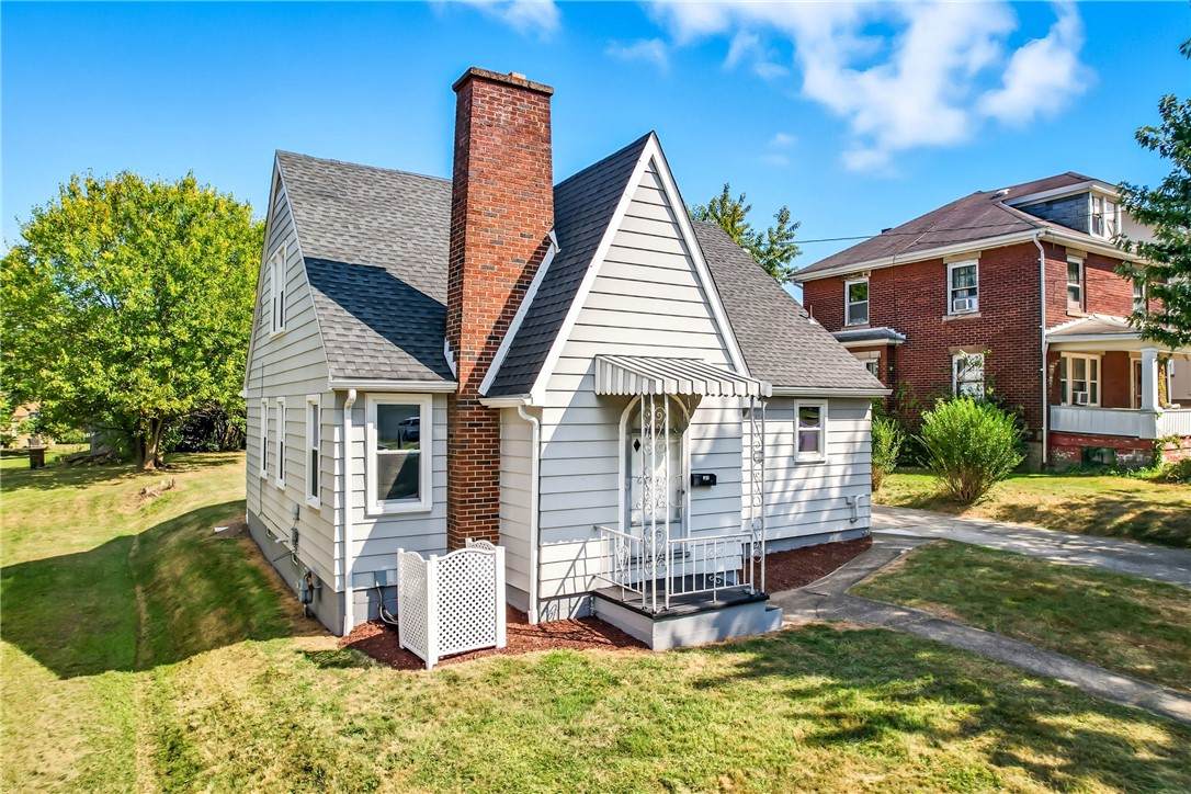 609 Park Ave - Photo 1