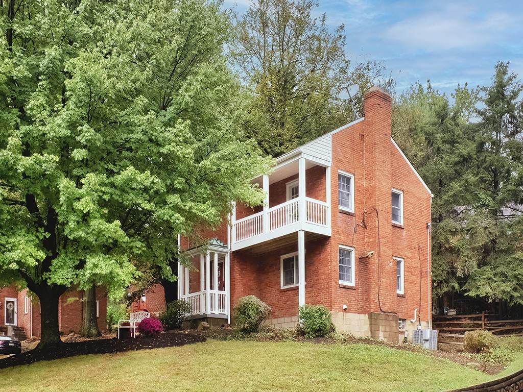 287 Sleepy Hollow Rd - Photo 1