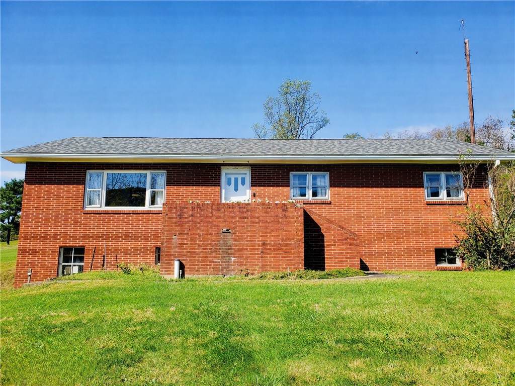 349 Hopwood Coolspring Rd - Photo 1