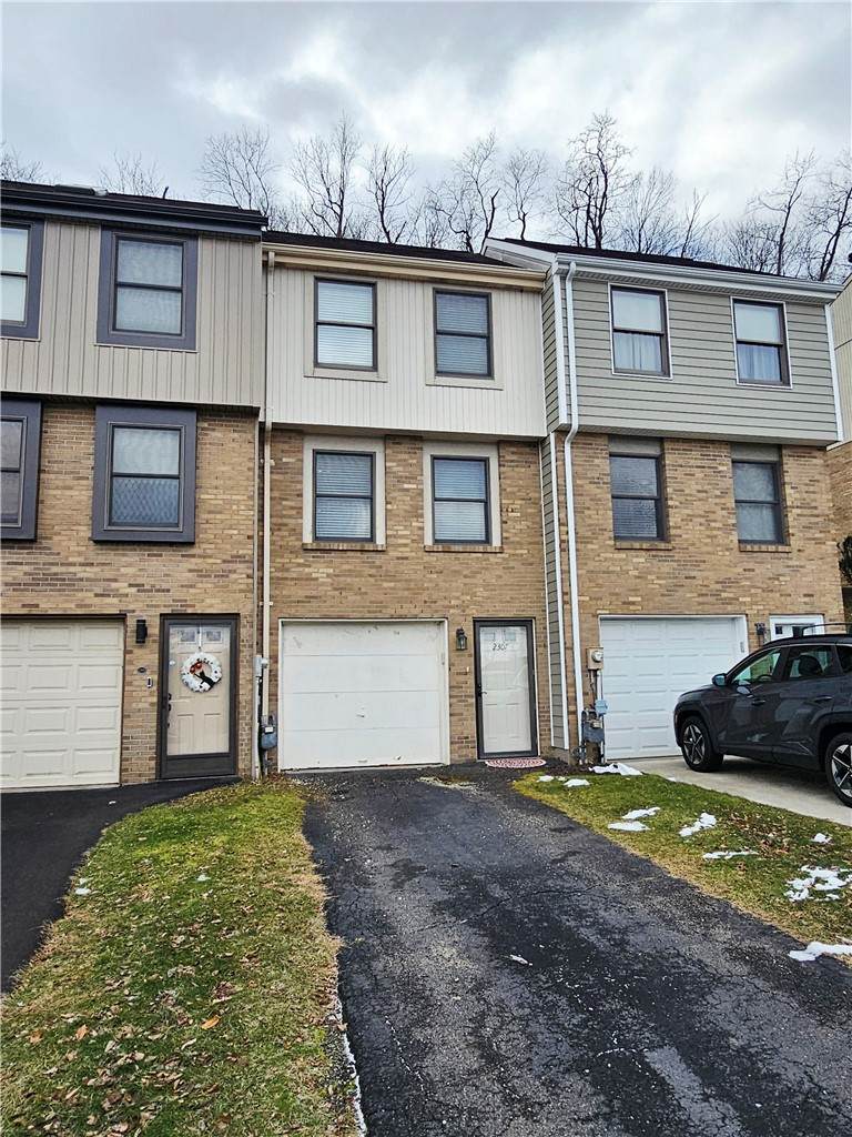 2307 Old Greentree Rd - Photo 1