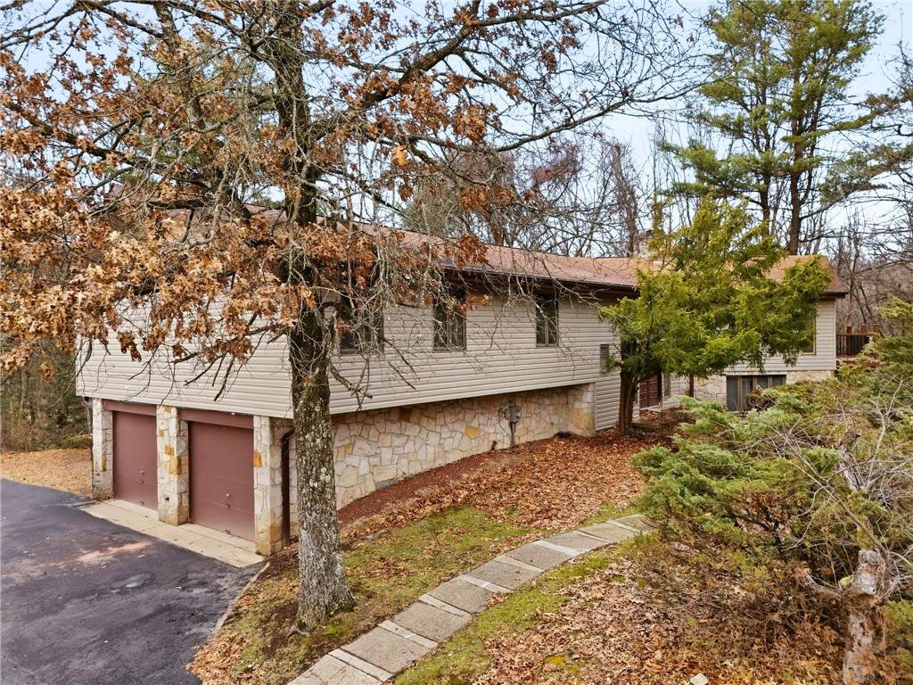 5 Foxwood - Photo 1