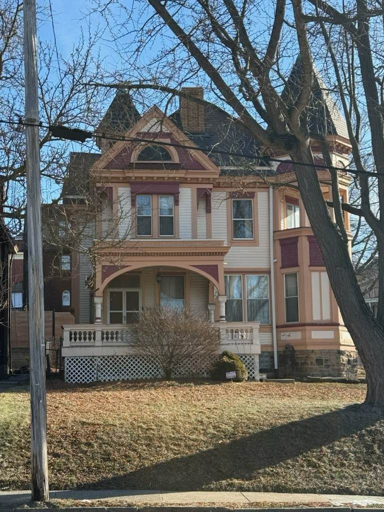 1425 Brownsville Road - Photo 1