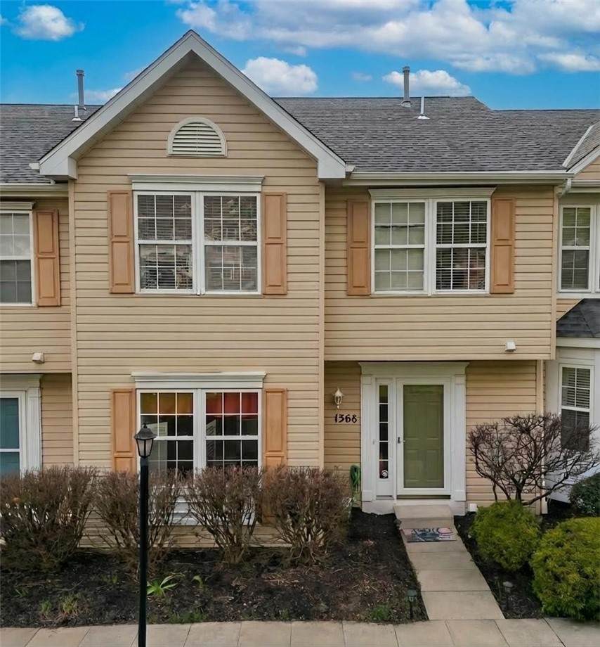 1368 Meadowbrook Dr - Photo 1