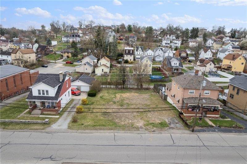 1140 Muldowney Ave - Photo 1
