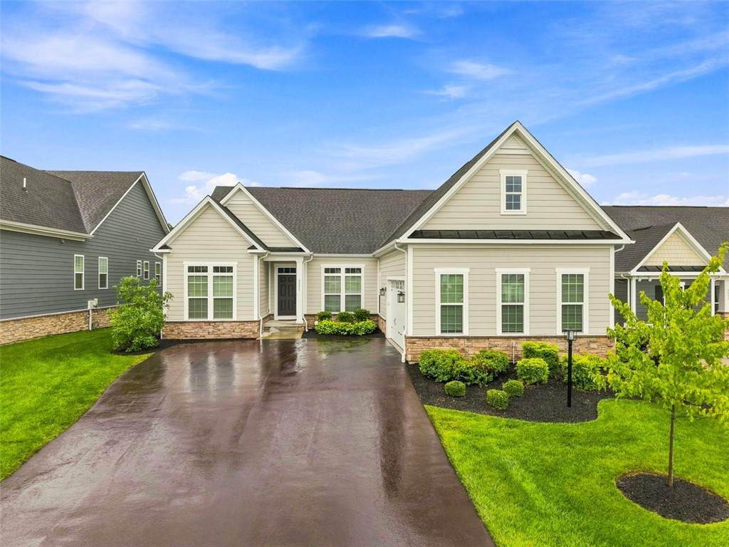 3035 Spruce Rd - Photo 1