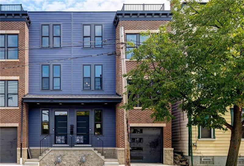 734 Middle St - Photo 1