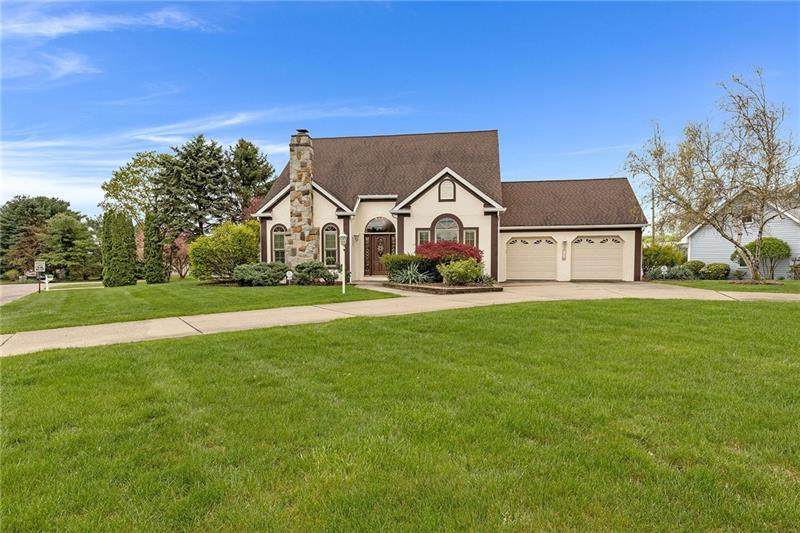 122 Center Dr - Photo 1