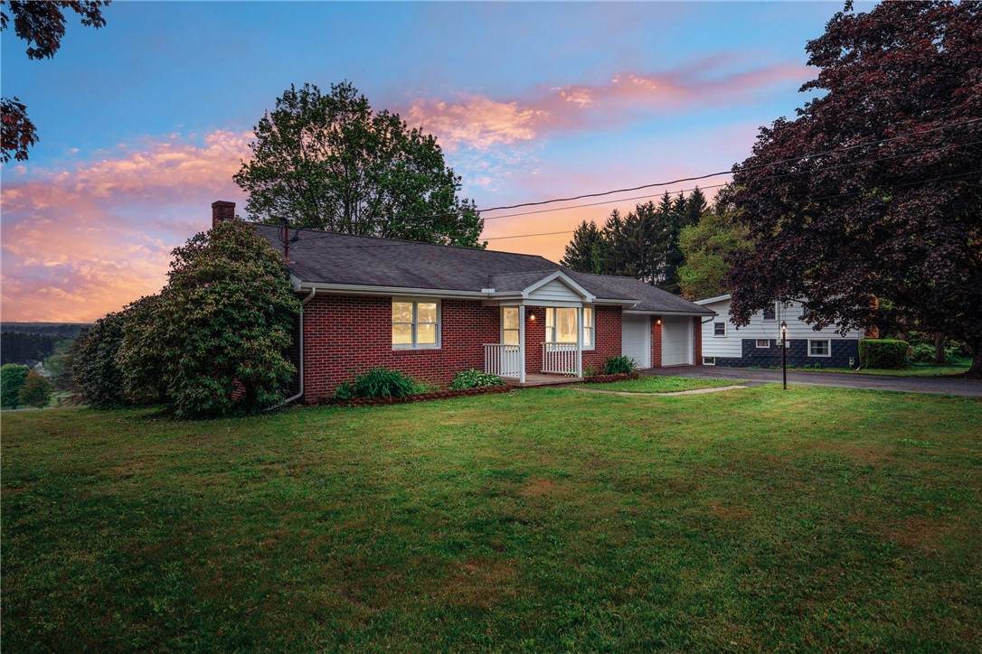 185 Holly Lane - Photo 1