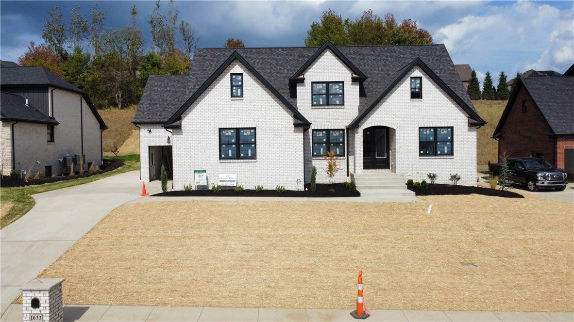 1033 Skyline Dr - Photo 1