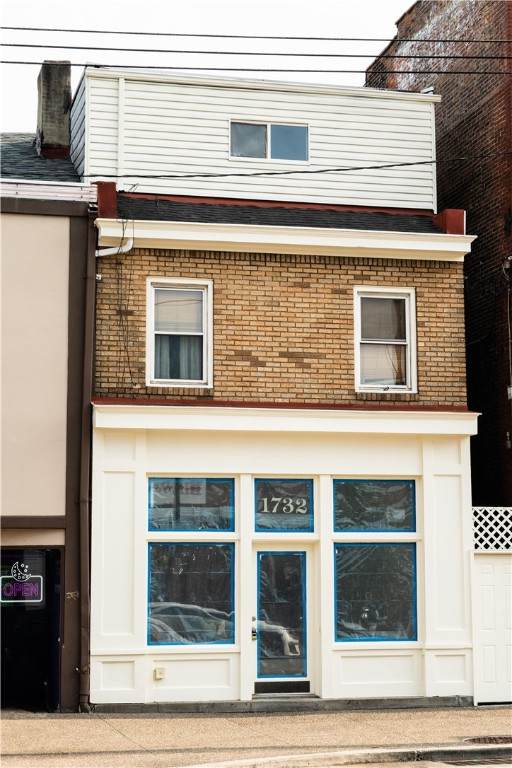 1732 Carson St - Photo 1