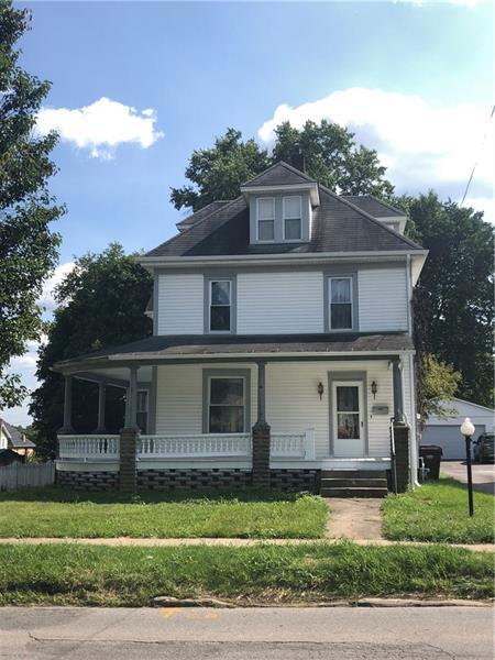530 Center St - Photo 1