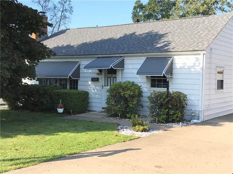 1912 South Drive - Photo 1