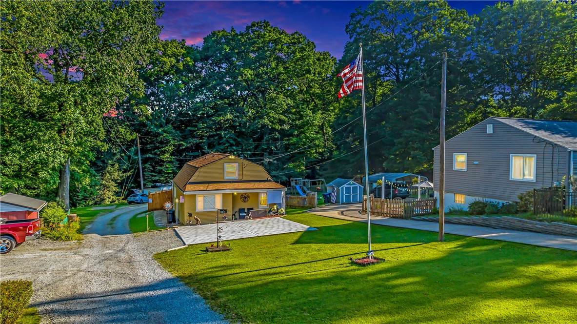 408 1/2 Home - Photo 1