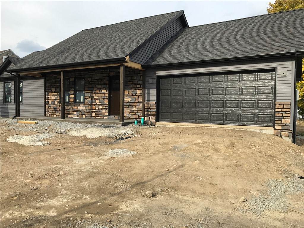 206 Fairview - Photo 1